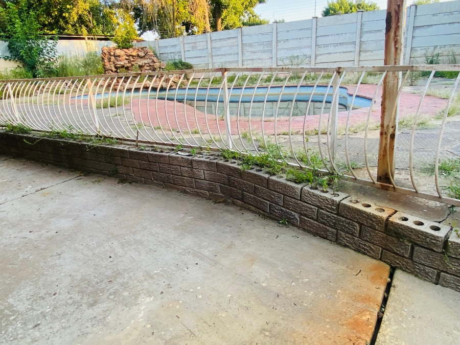 4 Bedroom Property for Sale in Vaalpark Free State